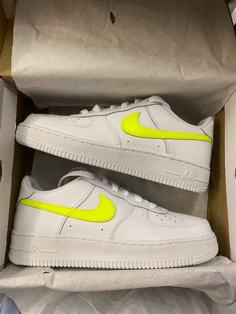 nike air force 1 gelbes nike zeichen|air force 1 shoes for men.